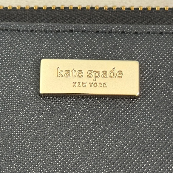 Kate Spade Large Black Textured Wallet/clutch with Zipper Closure - Picture 8 of 8